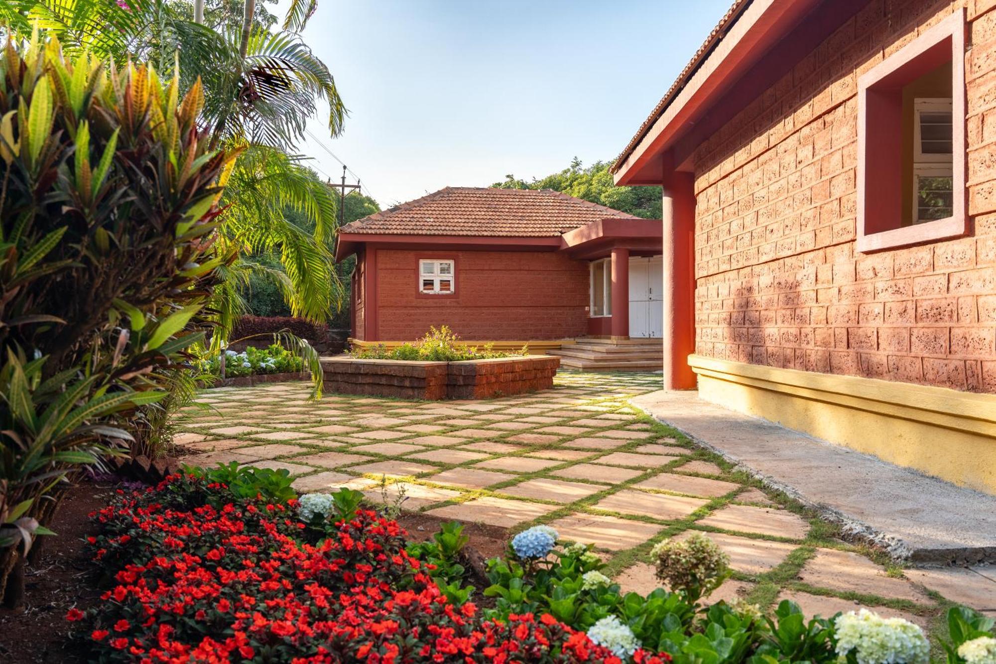 Saffronstays Garnet House Mahabaleshwar Bagian luar foto
