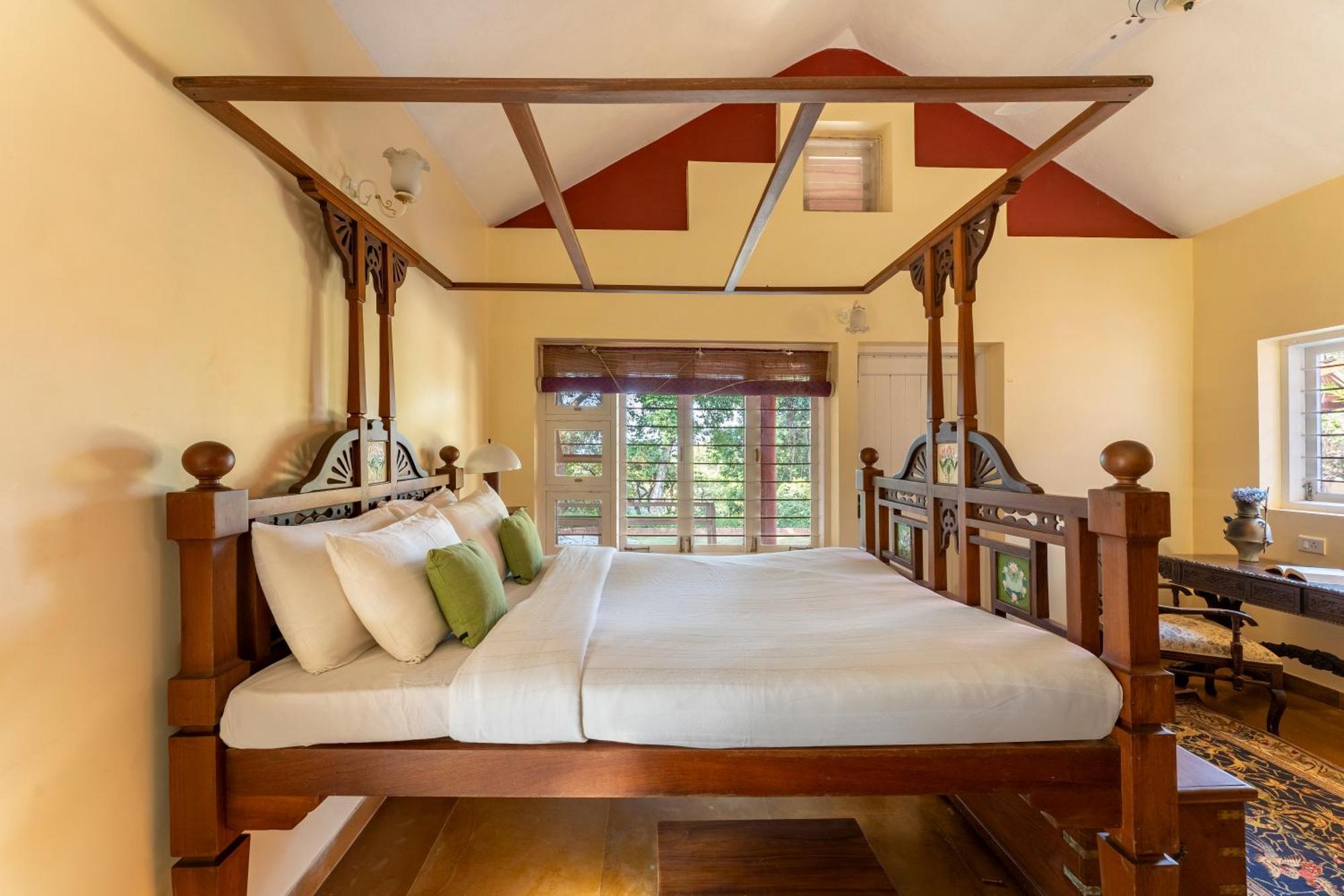 Saffronstays Garnet House Mahabaleshwar Bagian luar foto
