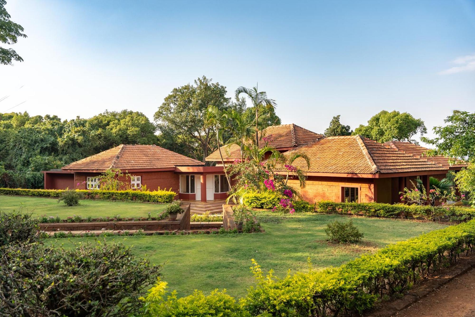 Saffronstays Garnet House Mahabaleshwar Bagian luar foto